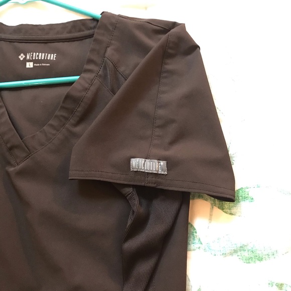 Black Medical Scrubs - Picture 3 of 7
